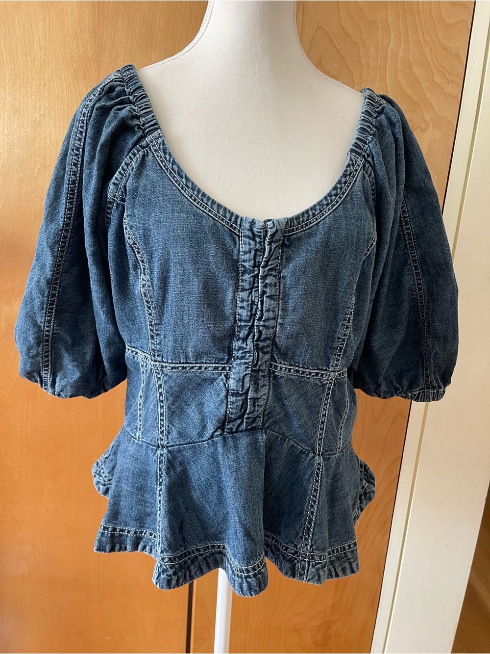 Women's Denim Peplum Puff Sleeve Blouse